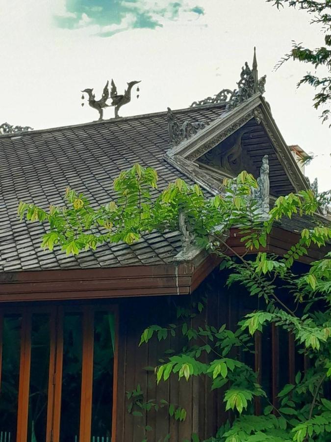 Avara Signature House Hotel Chiang Mai Exterior photo