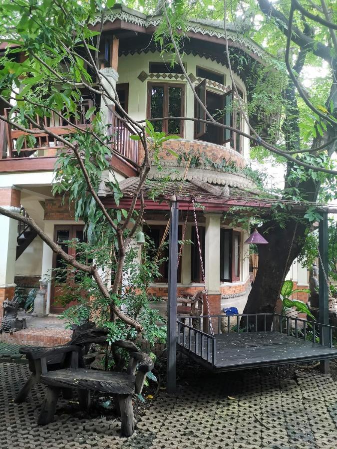 Avara Signature House Hotel Chiang Mai Exterior photo
